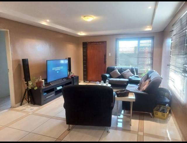 4 BEDROOM HOUSE FOR SALE IN ALOEVALE